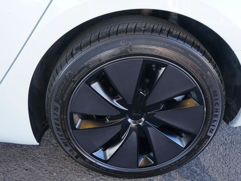 Used 2025 Tesla Model 3 RWD image 24