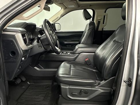 Used 2022 Ford Expedition XLT AWD/4WD image 11