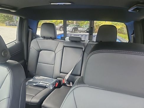 Used 2026 GMC Canyon Elevation w/ Convenience Package image 16