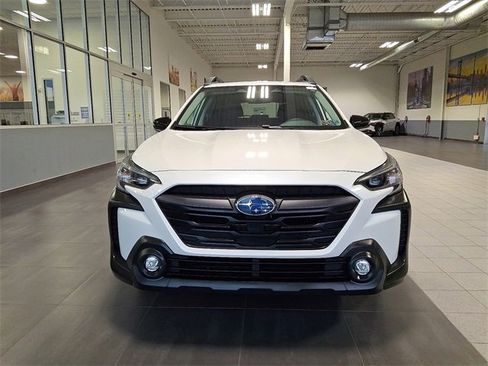 Certified 2025 Subaru Outback Premium image 2