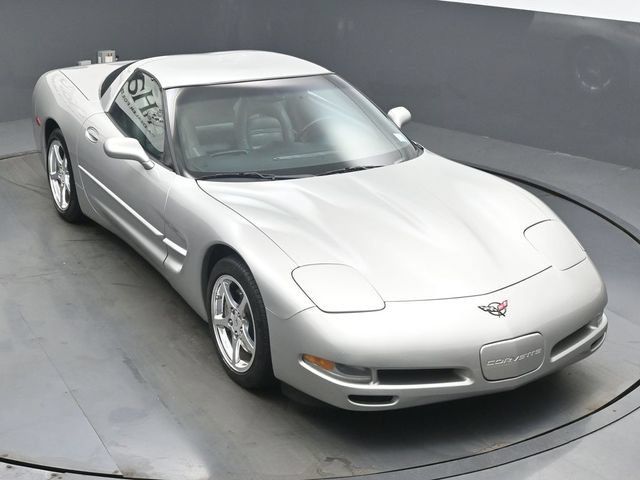 Used 2004 Chevrolet Corvette Coupe RWD image 39