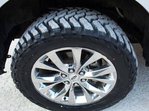 Used 2017 Ford F150 XLT w/ Equipment Group 302A Luxury RWD image 9