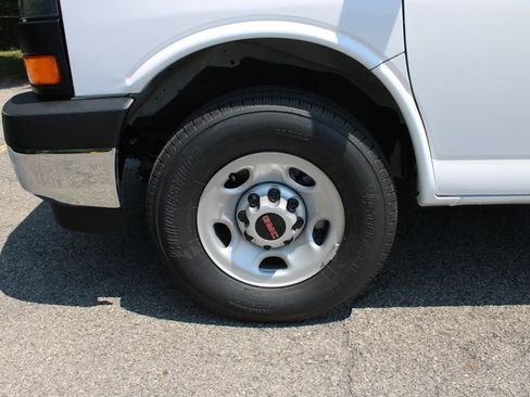 New 2025 GMC Savana 2500 w/ Chrome Appearance Package image 38