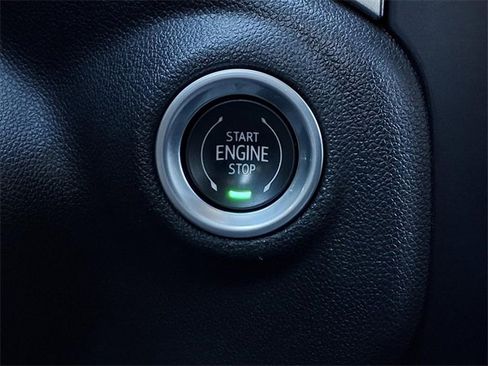 Used 2021 Chevrolet Silverado 1500 RST image 14