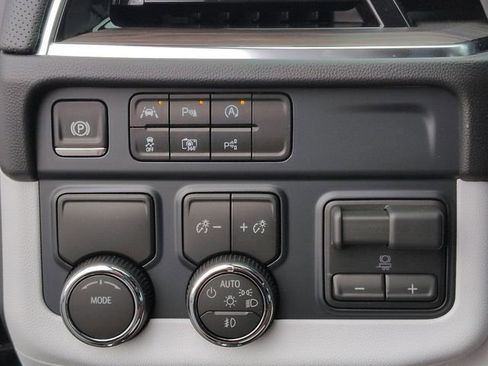 New 2026 Chevrolet Suburban Premier w/ Sun And Tow Package image 16