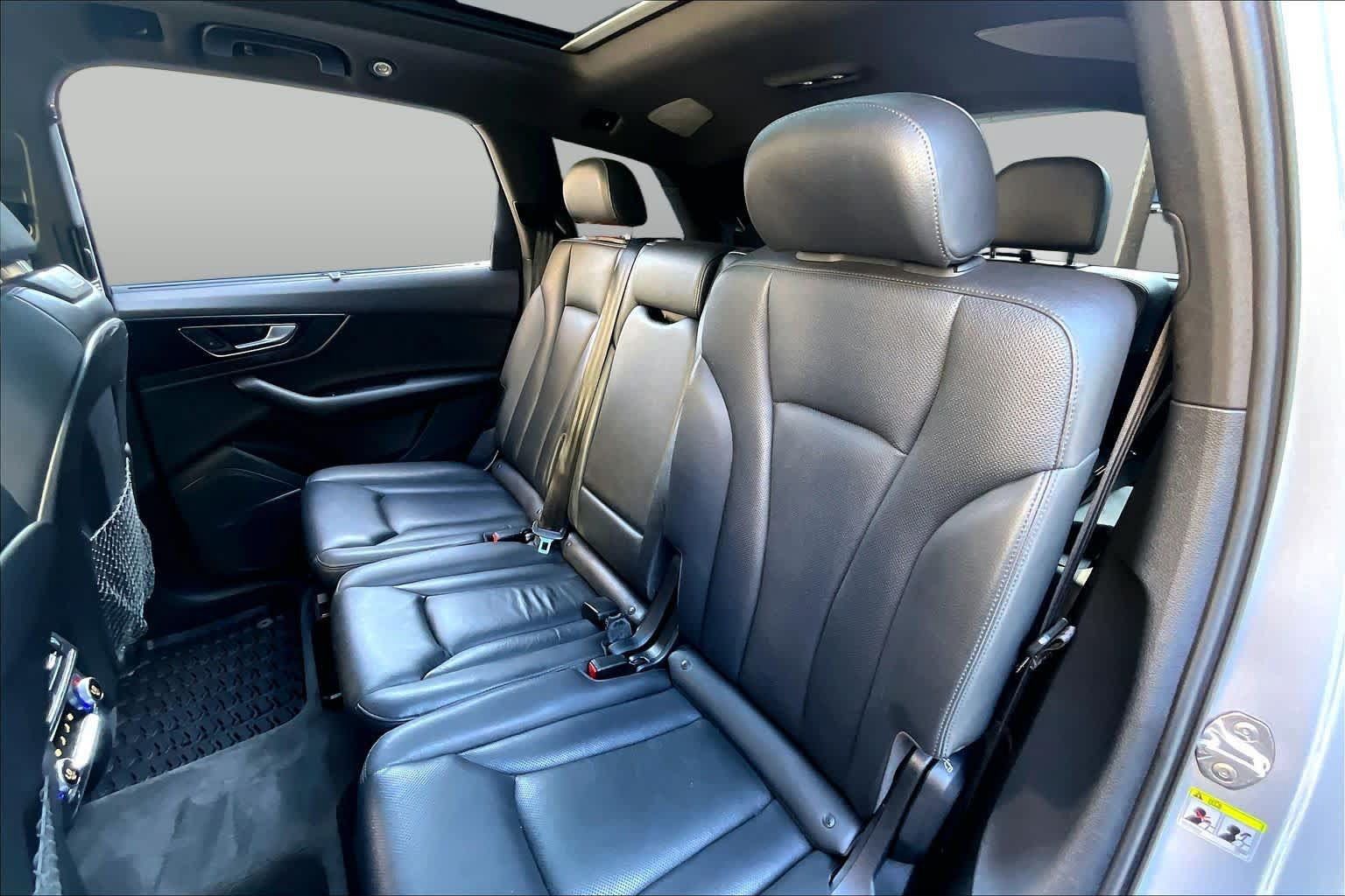 Used 2018 Audi Q7 3.0T Prestige w/ Prestige Package AWD/4WD image 24