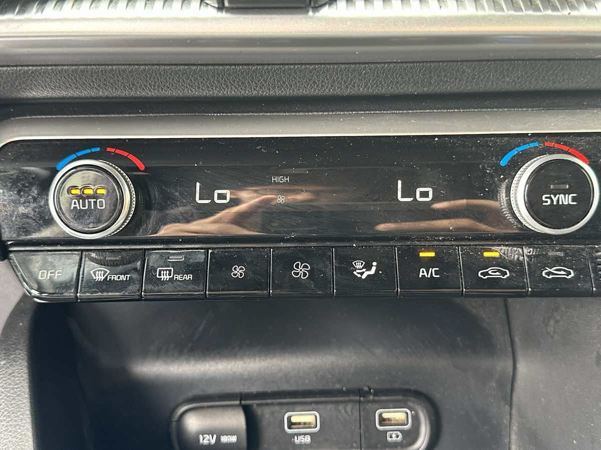 Used 2022 Kia K5 GT-Line AWD/4WD image 22