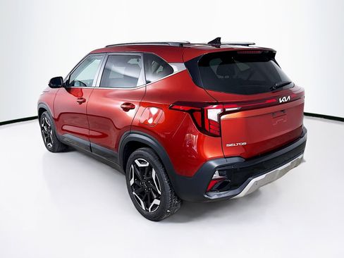 Used 2025 Kia Seltos SX w/ SX Sunroof Package image 31