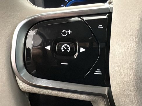 Certified 2024 Volvo S60 T8 Ultimate image 13