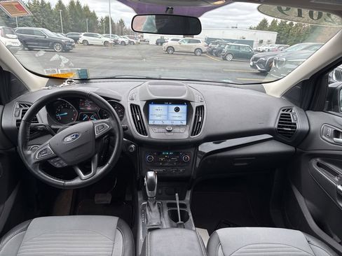 Used 2019 Ford Escape SE image 9