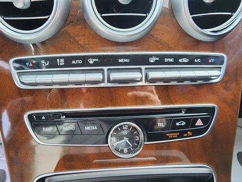 Used 2017 Mercedes-Benz C 300 4MATIC Sedan image 23