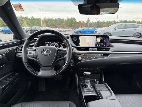 Used 2021 Lexus ES 300h w/ Premium Package image 8