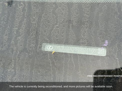 Used 2024 Lexus RZ 450e Premium image 3