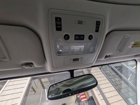 Used 2015 Lexus IS 350 w/ Navigation System Package RWD image 17