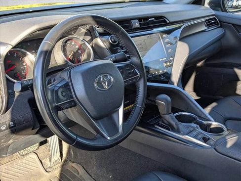 Used 2019 Toyota Camry XSE image 11