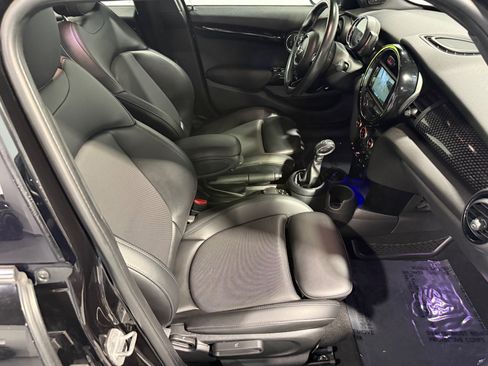 Used 2018 MINI Cooper S FWD image 45