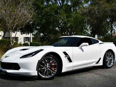 Used 2017 Chevrolet Corvette Grand Sport RWD image 2