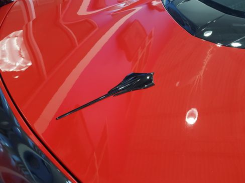 Used 2021 Chevrolet Corvette Stingray Premium Cpe w/ Z51 Performance Package RWD image 7