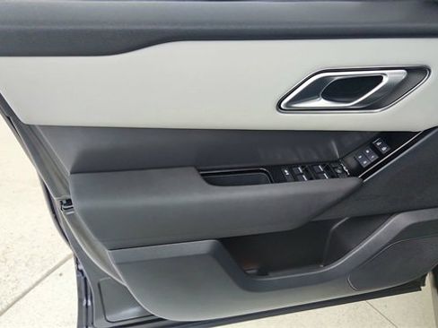 Used 2024 Land Rover Range Rover Velar Dynamic SE image 36