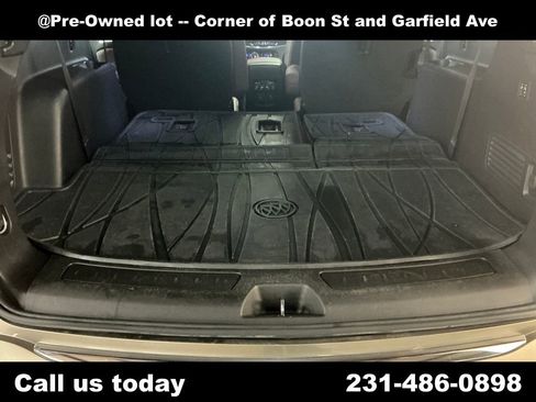 Used 2020 Buick Enclave Avenir w/ Avenir Technology Package AWD/4WD image 28