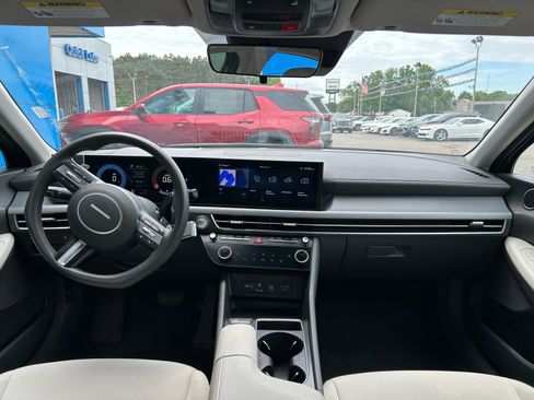 Used 2025 Hyundai Sonata SEL FWD image 8