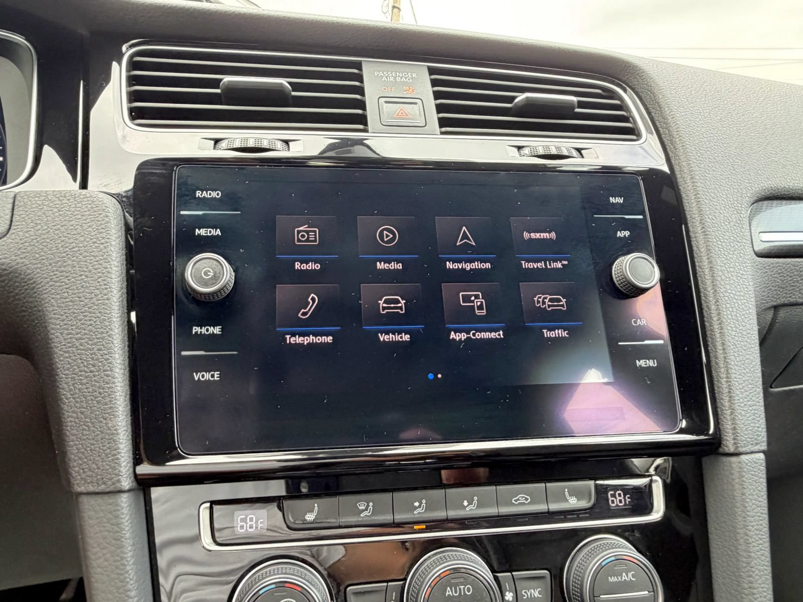 Used 2018 Volkswagen Golf 4-Door AWD/4WD image 42