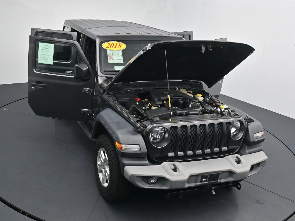 Used 2018 Jeep Wrangler Unlimited Sport S AWD/4WD image 36