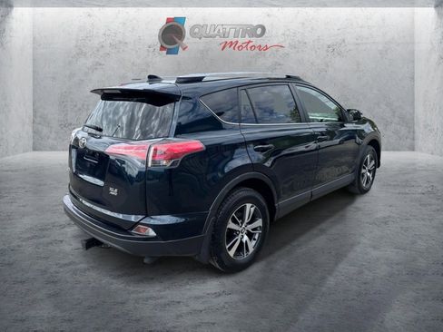 Used 2017 Toyota RAV4 XLE AWD/4WD image 6