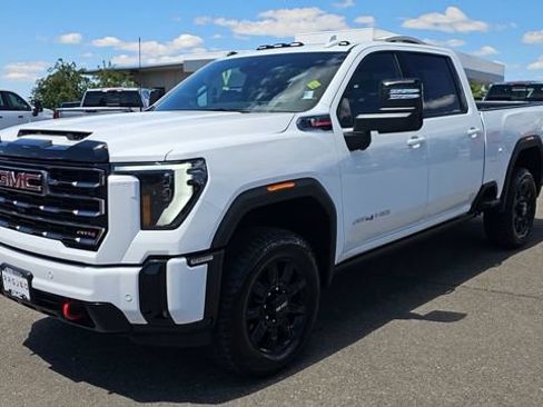 New 2026 GMC Sierra 2500 AT4 w/ AT4 Premium Plus Package AWD/4WD image 5