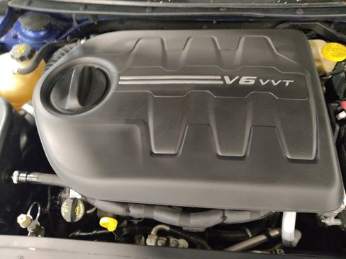 Used 2016 Chrysler 200 S FWD image 30