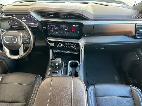 Used 2023 GMC Sierra 1500 Denali w/ Denali Reserve Package AWD/4WD image 19