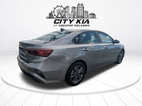 Certified 2024 Kia Forte LXS FWD image 5