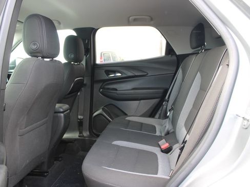 Used 2024 Chevrolet TrailBlazer LS w/ LS Convenience Package FWD image 16