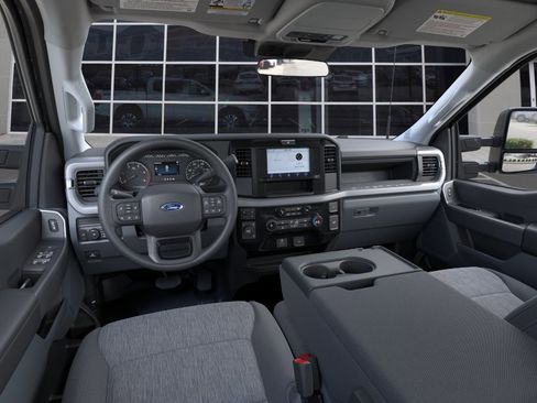 New 2026 Ford F350 4x4 Crew Cab DRW Super Duty image 9