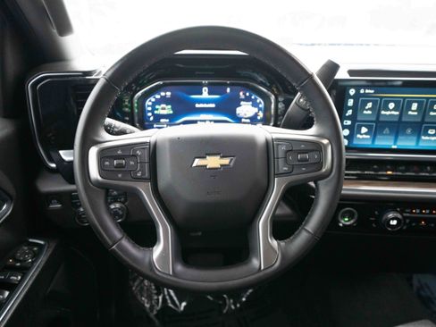 Used 2024 Chevrolet Silverado 1500 LT AWD/4WD image 21