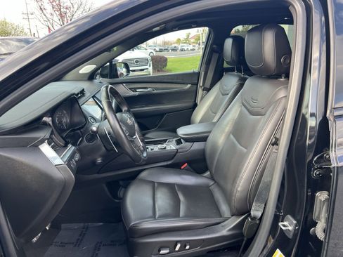 Used 2023 Cadillac XT5 Sportv w/ Technology Package AWD/4WD image 13