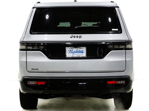 New 2026 Jeep Grand Wagoneer Limited AWD/4WD image 7
