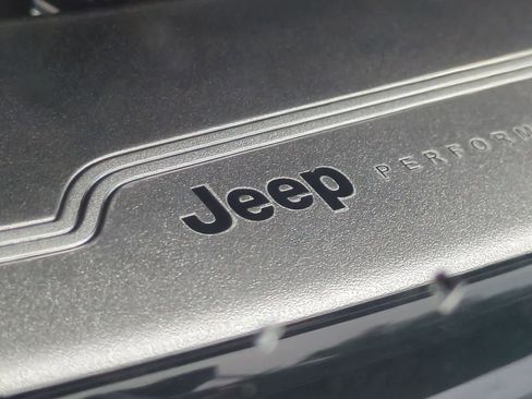 Used 2024 Jeep Wagoneer Series II w/ Flexible Seating Group RWD image 12