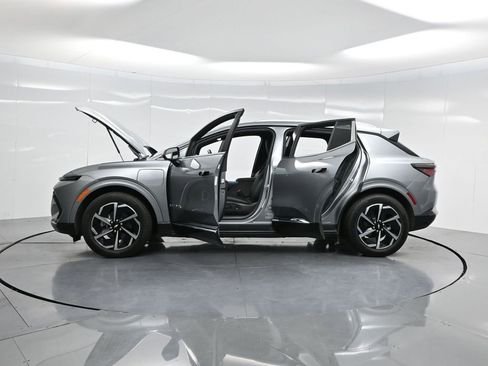 Used 2025 Chevrolet Equinox EV LT w/ Convenience Package image 51