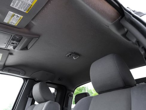 Used 2019 Nissan Frontier S RWD image 30