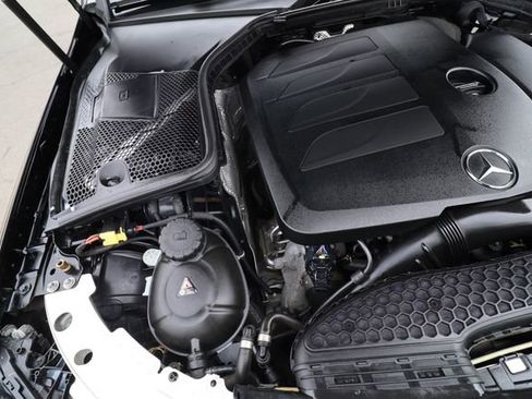 Used 2019 Mercedes-Benz C 300 4MATIC Sedan image 34