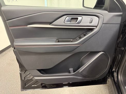 Used 2026 Ford Explorer ST-Line AWD/4WD image 9