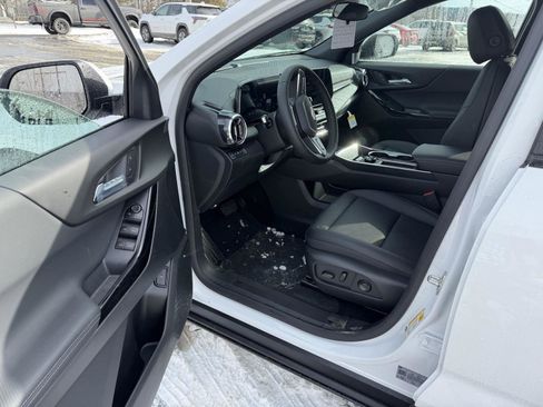 New 2026 Chevrolet Equinox LT w/ Convenience Package II image 10