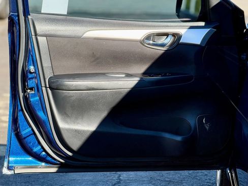Used 2017 Nissan Sentra S image 10