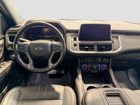 Certified 2022 Chevrolet Suburban RST w/ Luxury Package AWD/4WD image 22