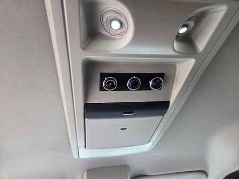 Used 2014 Chrysler Town & Country Touring w/ Driver Convenience Group FWD image 40