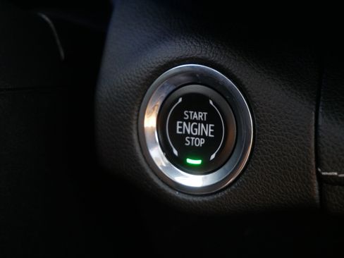 Used 2023 Buick Envision Essence w/ Sport Touring Package image 27