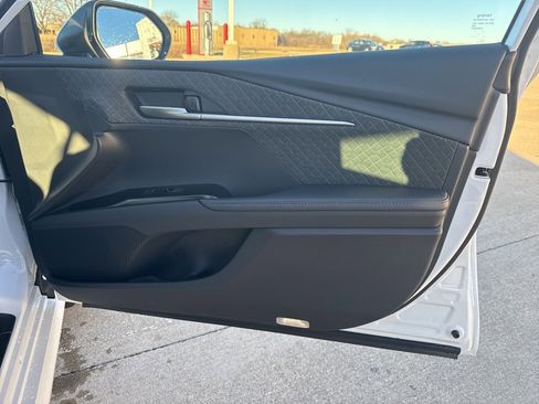 Used 2026 Toyota Camry XLE w/ Premium Plus Package image 20