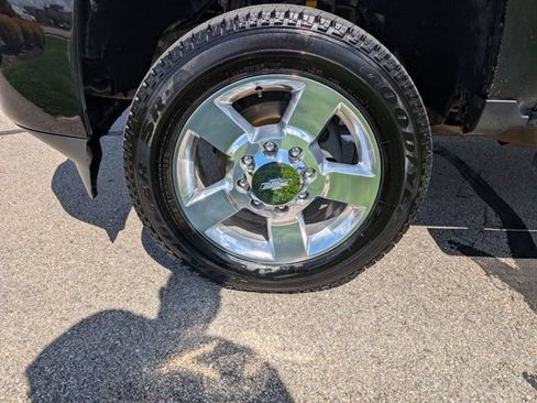 Used 2018 Chevrolet Silverado 2500 High Country w/ Duramax Plus Package AWD/4WD image 30