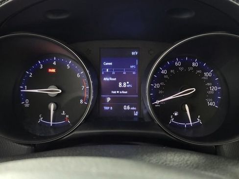 Used 2019 Toyota C-HR LE FWD image 20